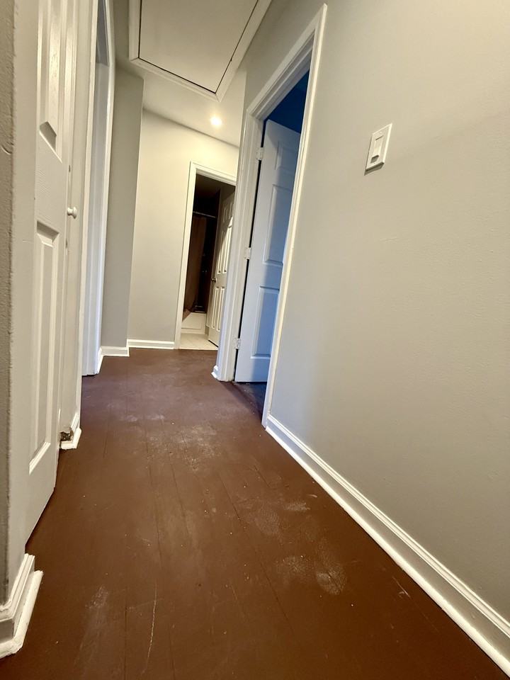 238 Stevenson Sq #238 - Photo 5 of 43