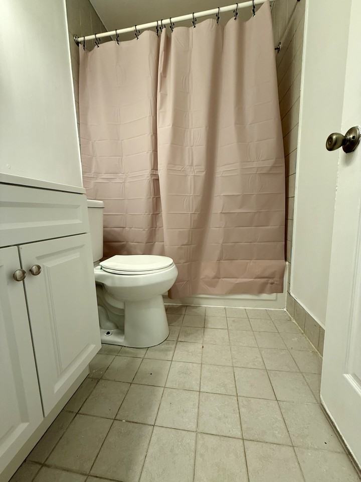 238 Stevenson Sq #238 - Photo 6 of 43