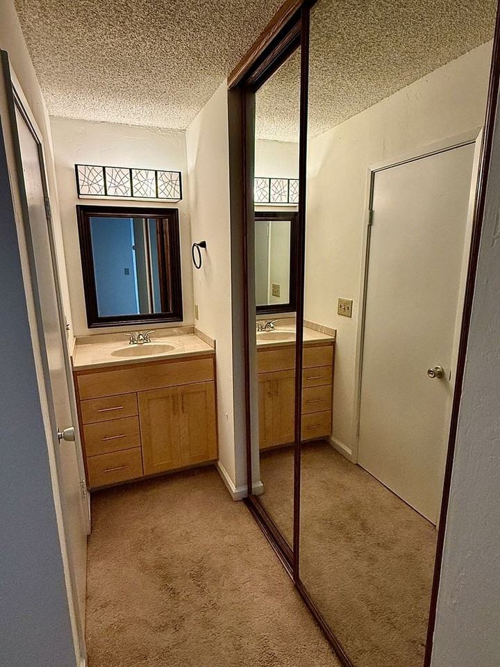 944 Kiely Blvd #F - Photo 6 of 11