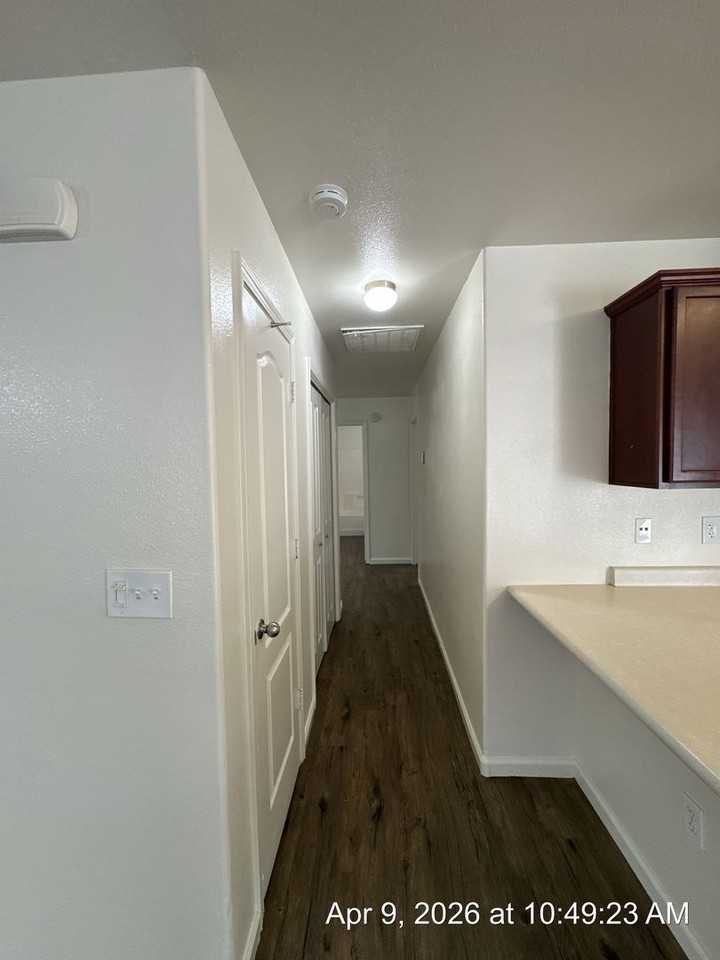 2759 - Photo 5 of 35