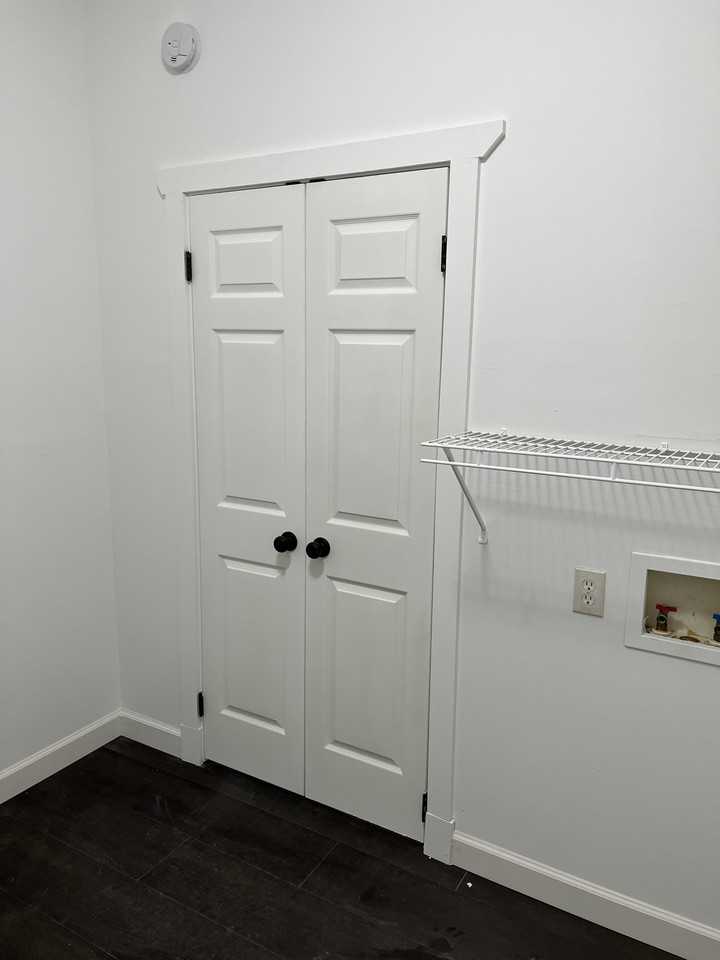 527 W Rose Ave #NA - Photo 3 of 17