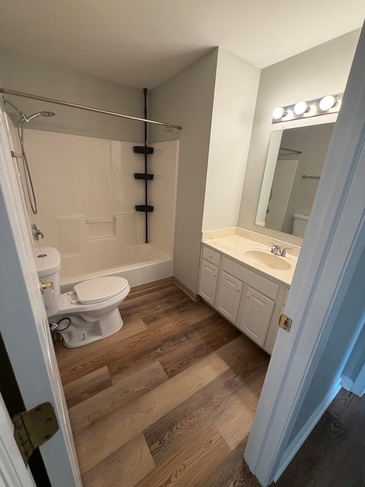 109 Horseshoe Dr #109 - Photo 2 of 7