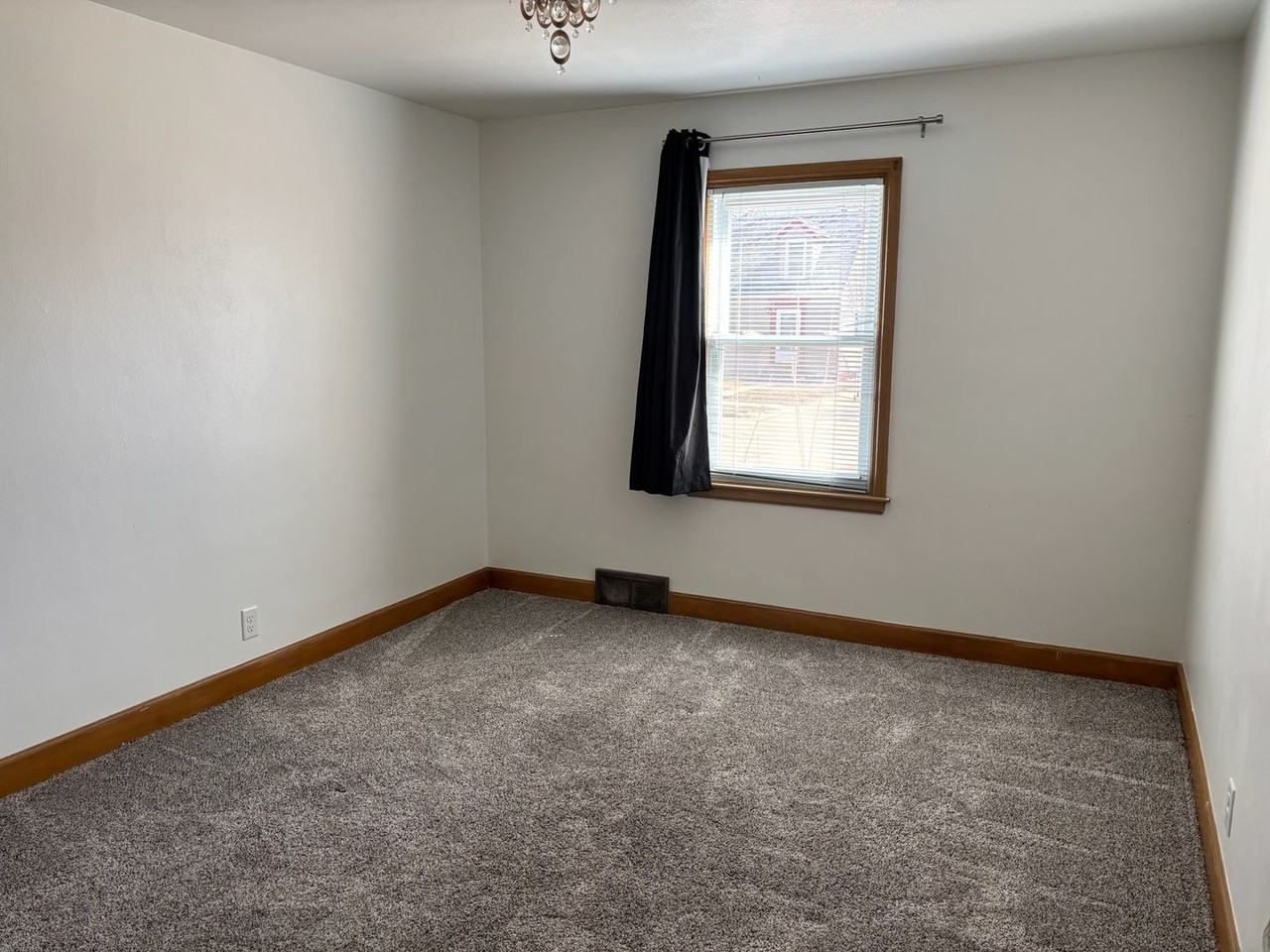 803 15th St Nw - Photo 5 of 15