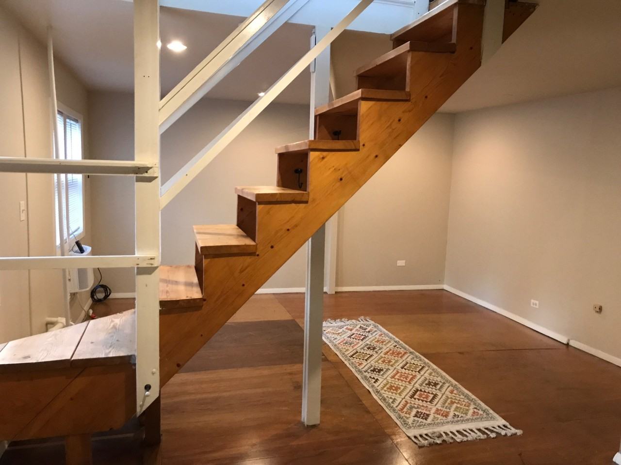 1310 W Argyle St - Photo 5 of 15