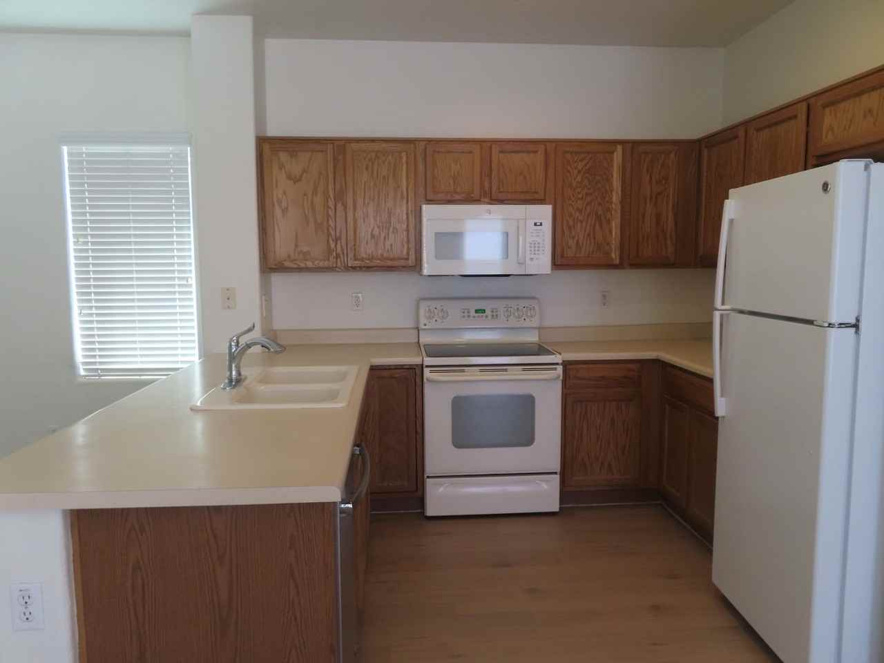 263 N Greenwood - Photo 6 of 24
