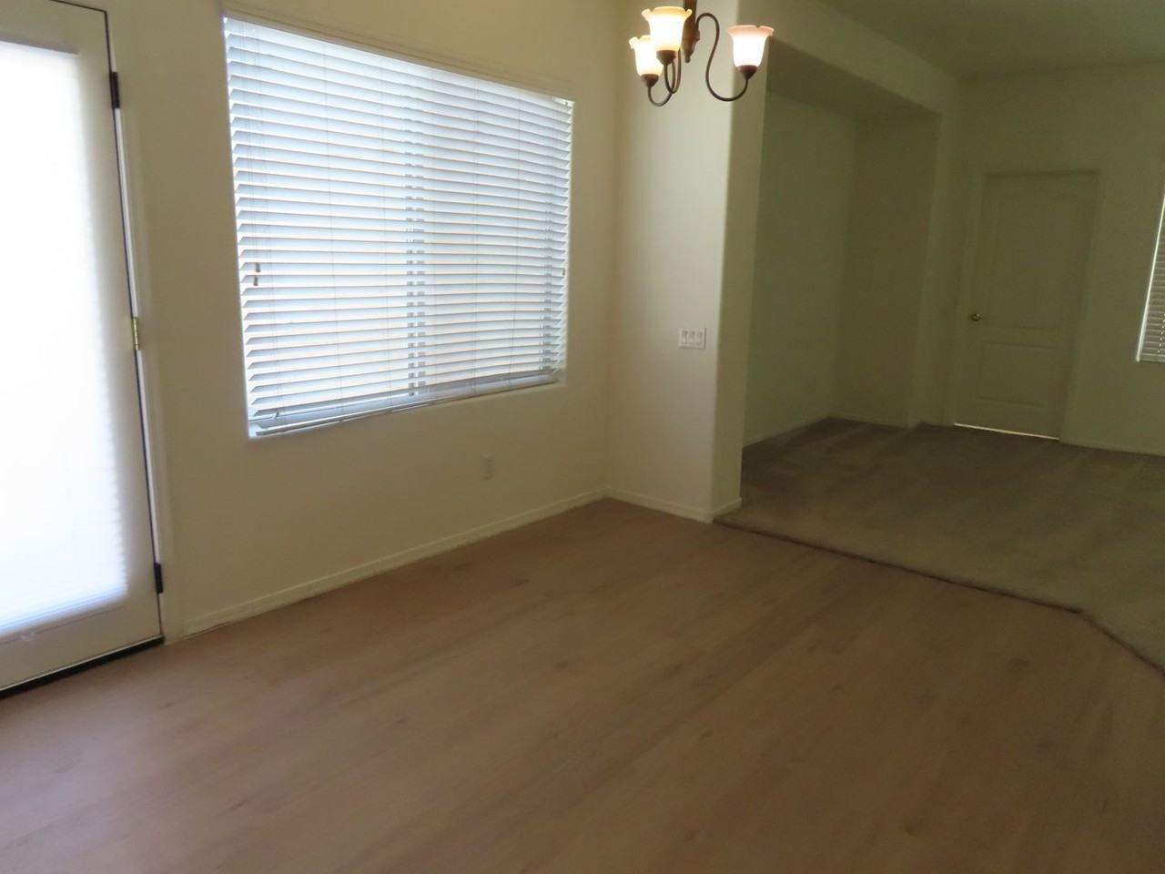 263 N Greenwood - Photo 7 of 24
