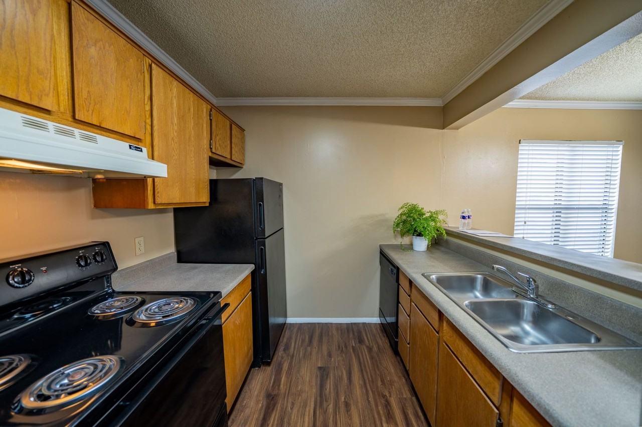 Sagewood Apartments - Photo 7 of 14