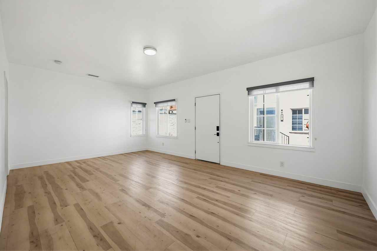 1524 North Sycamore Street #3 - Photo 7 of 36