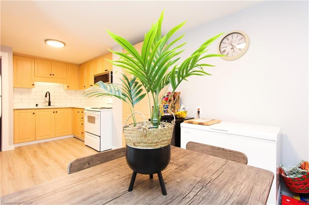 67 Karen Walk - Photo 4 of 19