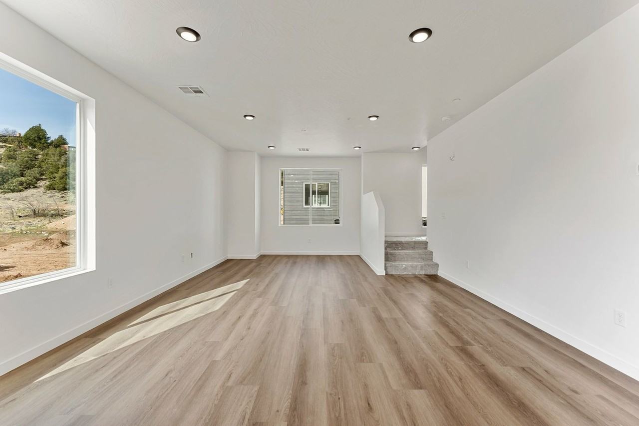 Coal Creek Townhomes - Photo 2 of 23
