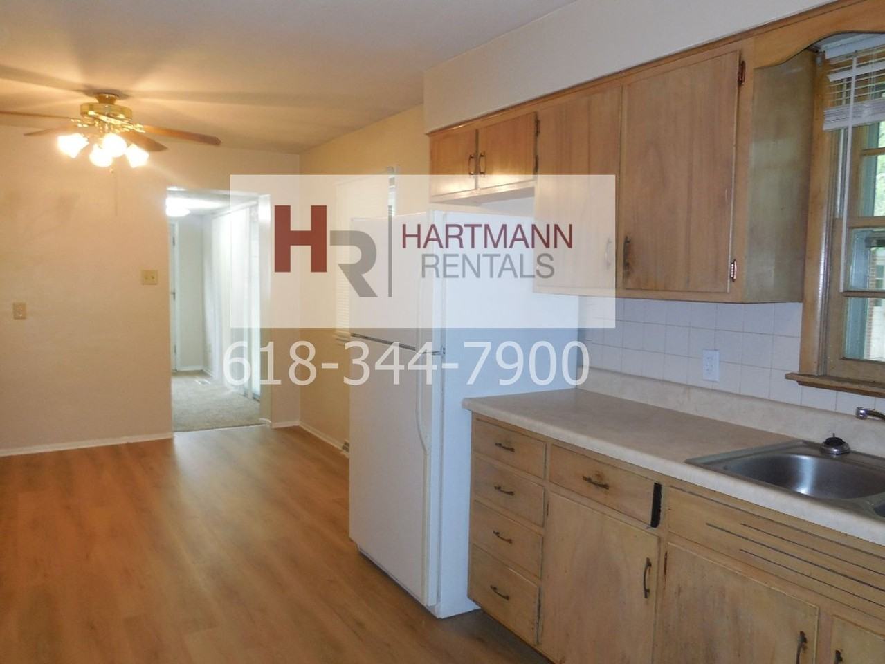 1302 Eileen St - Photo 7 of 25