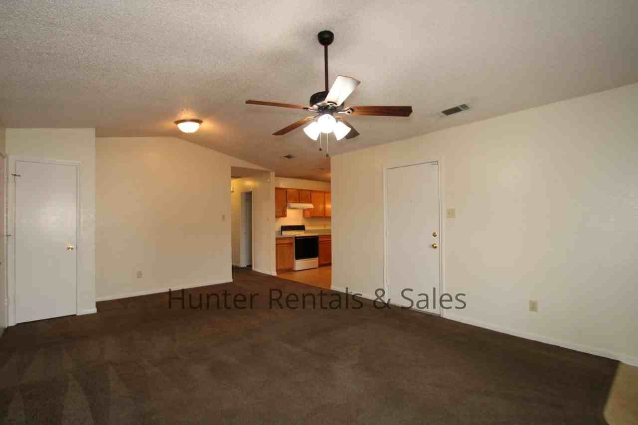 406A Alpine St - Photo 6 of 23