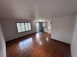 featured image of 120 S Russell St