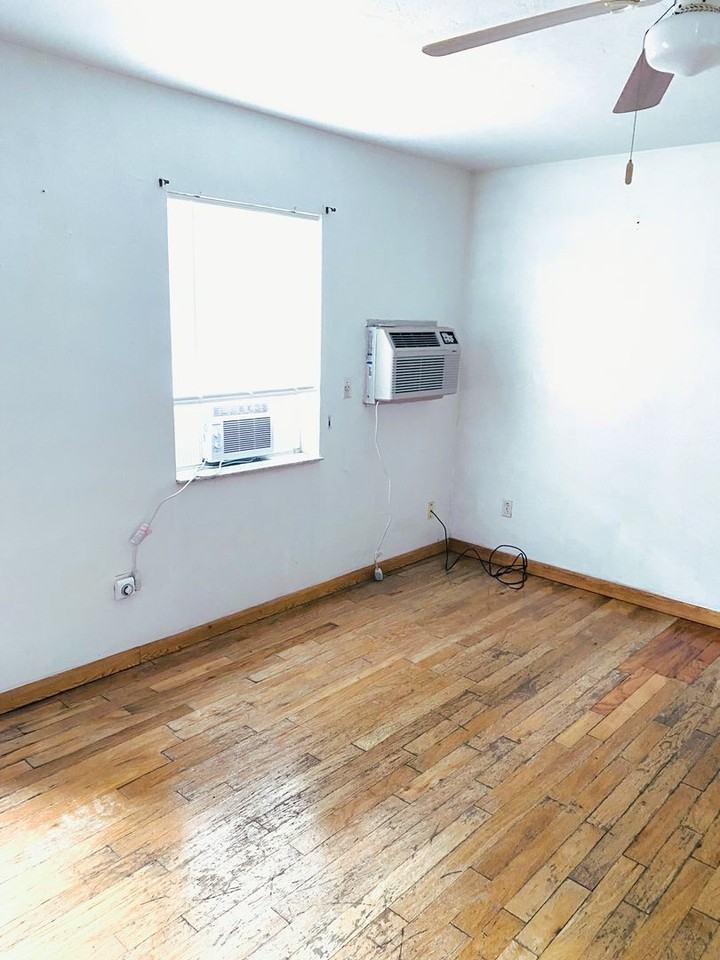 1199 Jordan Ct Ne #B - Photo 3 of 21