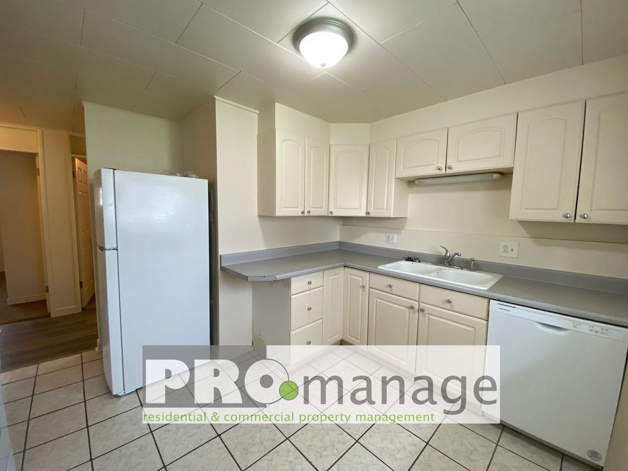 Cambridge Dr. (605 & 613) - Photo 5 of 10