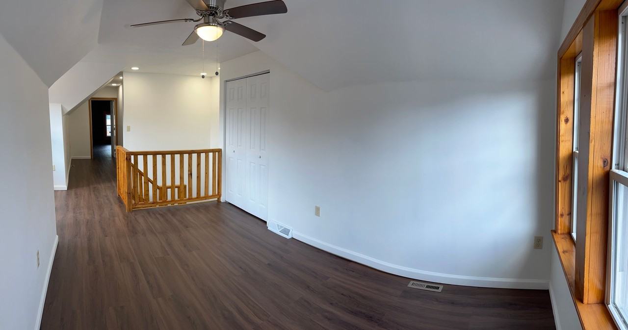 413 Grant Ave - Photo 5 of 9