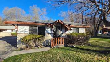 featured image of 811/813/815/817 Monroe St