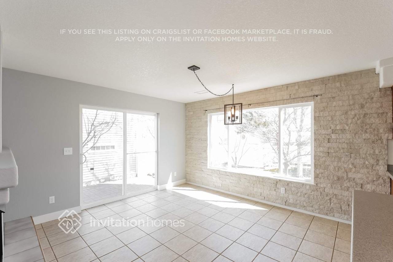 4820 Flanders Way - Photo 7 of 16