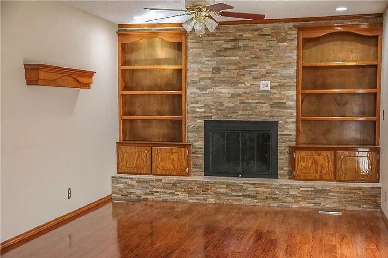 616 Ne 15th St - Photo 4 of 13