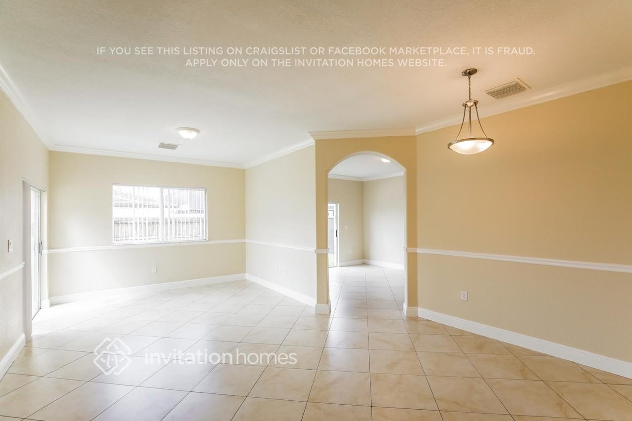 13163 Sw 256th St - Photo 3 of 17