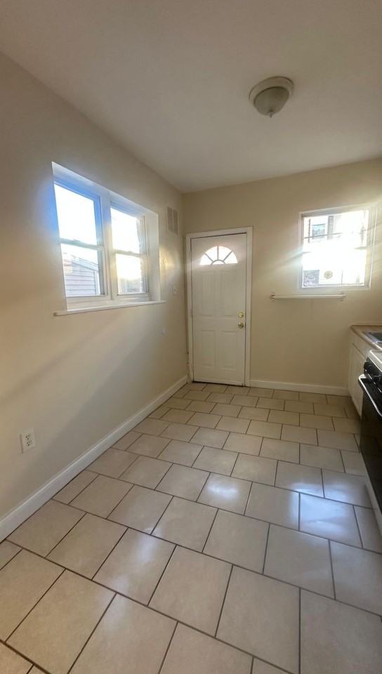 2115 S 22nd St - Photo 5 of 13