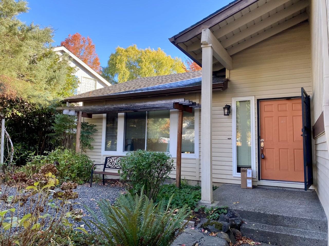 1990 Nw 156th Ave - Photo 2 of 30