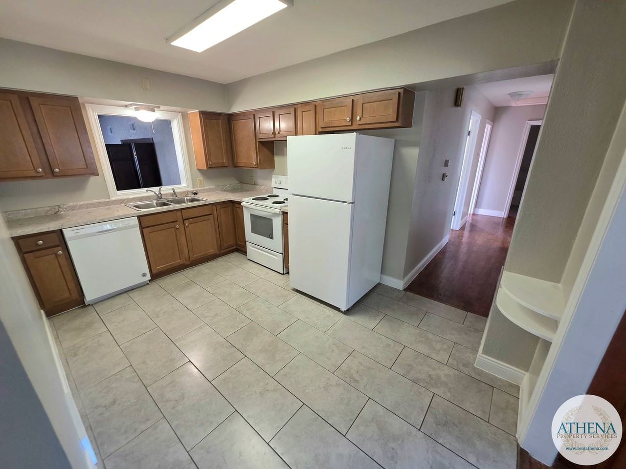 1751 Cecelia St - Photo 6 of 18