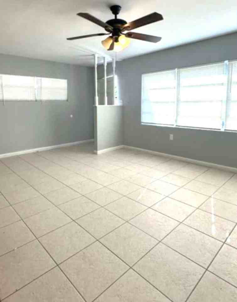 1203 N Lavon Ave - Photo 3 of 13