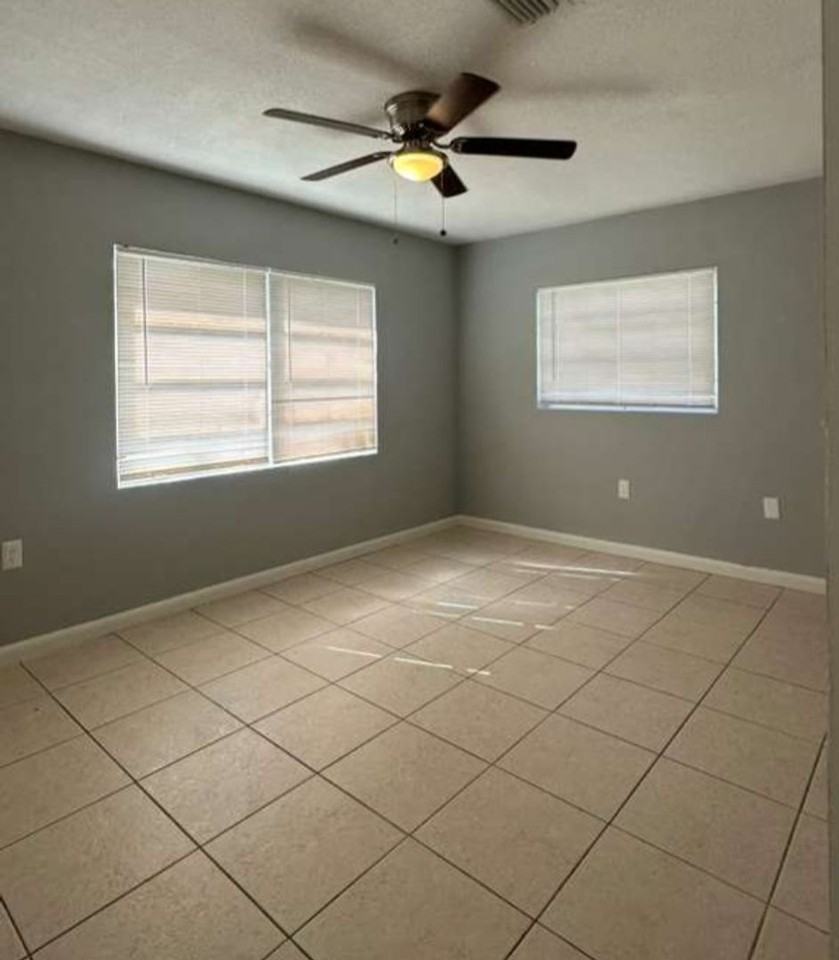 1203 N Lavon Ave - Photo 7 of 13