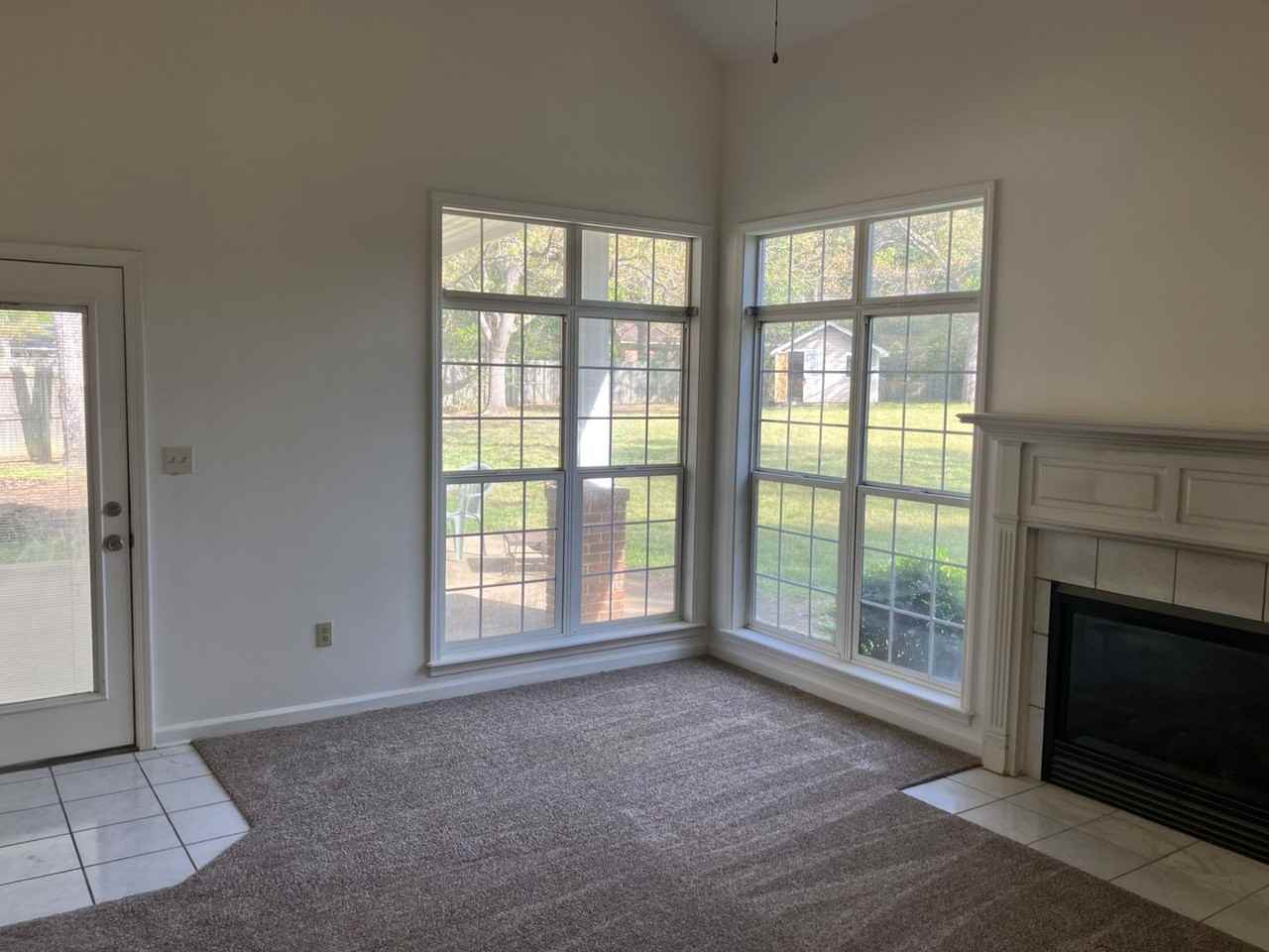 114 W Shore Dr - Photo 4 of 16