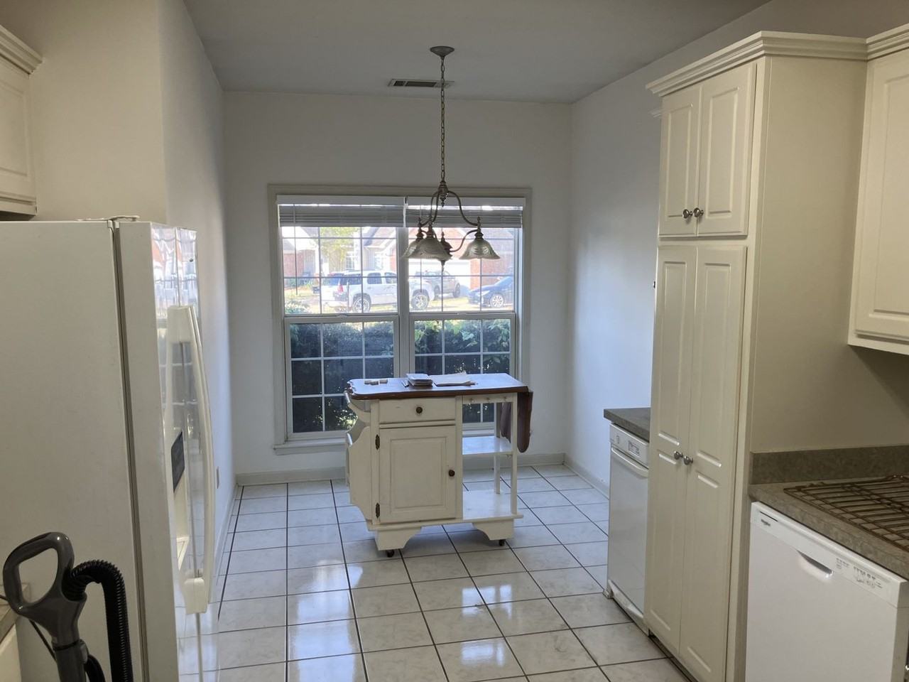 114 W Shore Dr - Photo 5 of 16