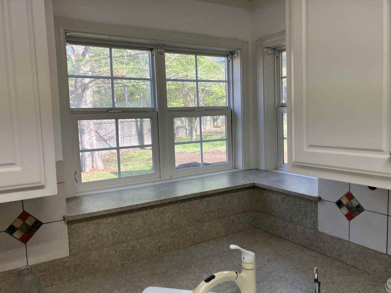 114 W Shore Dr - Photo 6 of 16