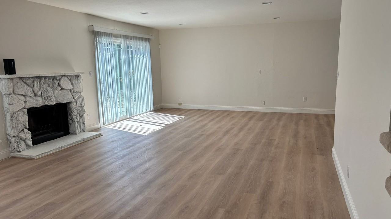 2455 Talavera Dr - Photo 3 of 22