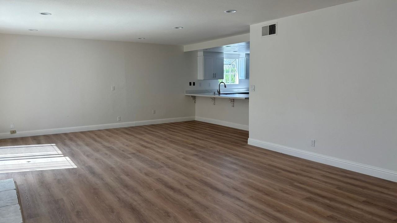 2455 Talavera Dr - Photo 4 of 22