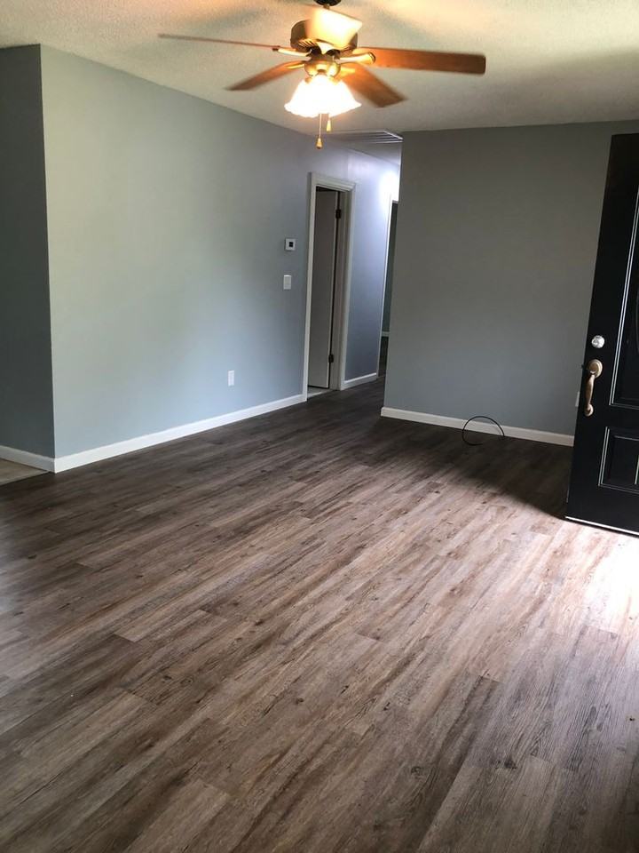 1004 Red Fox Dr - Photo 6 of 17