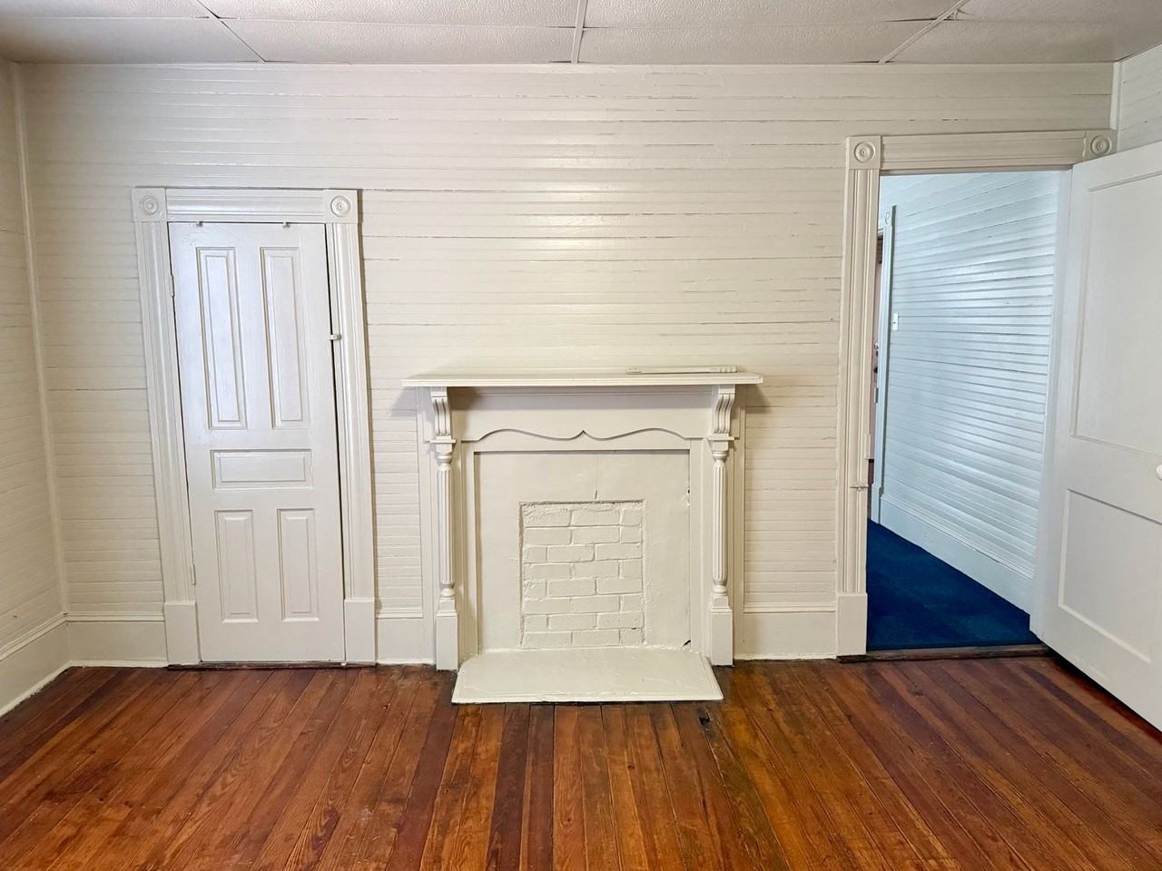 300 Wood St - Photo 2 of 21