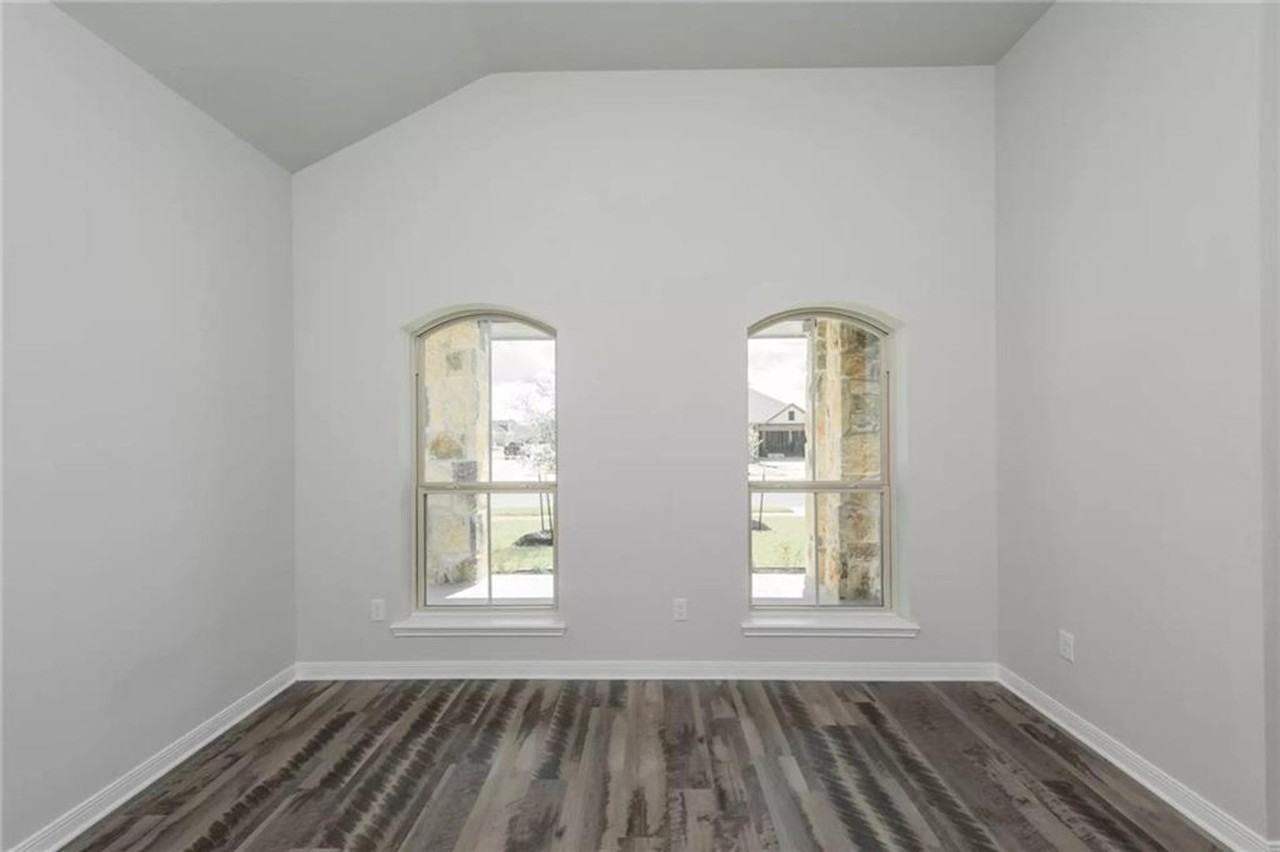 5118 Leaning Tree - Photo 4 of 43