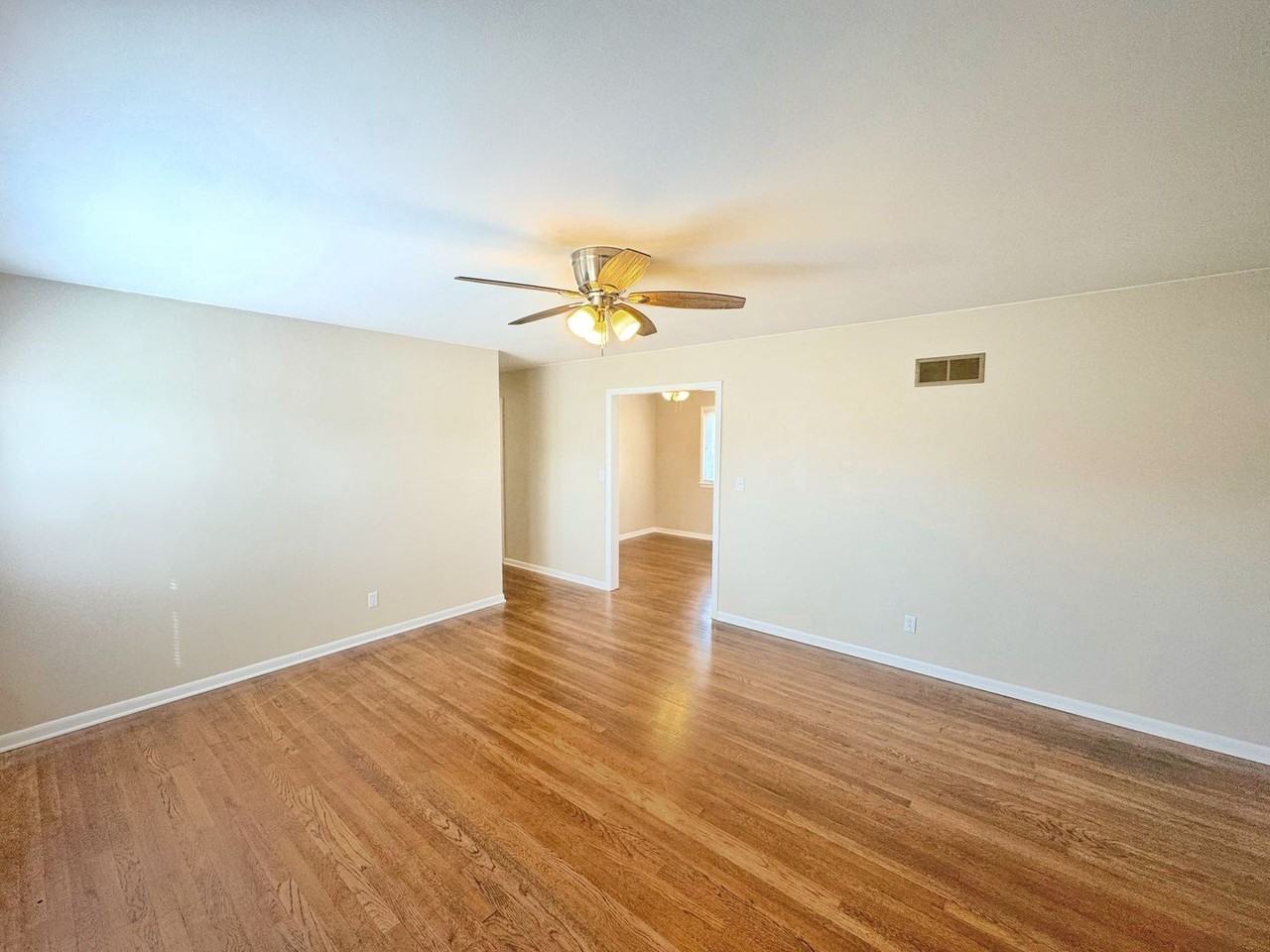 604 Summit Rd - Photo 4 of 26