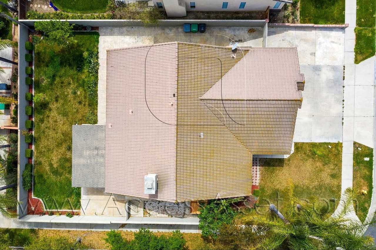 1287 Carriage Ln - Photo 5 of 40