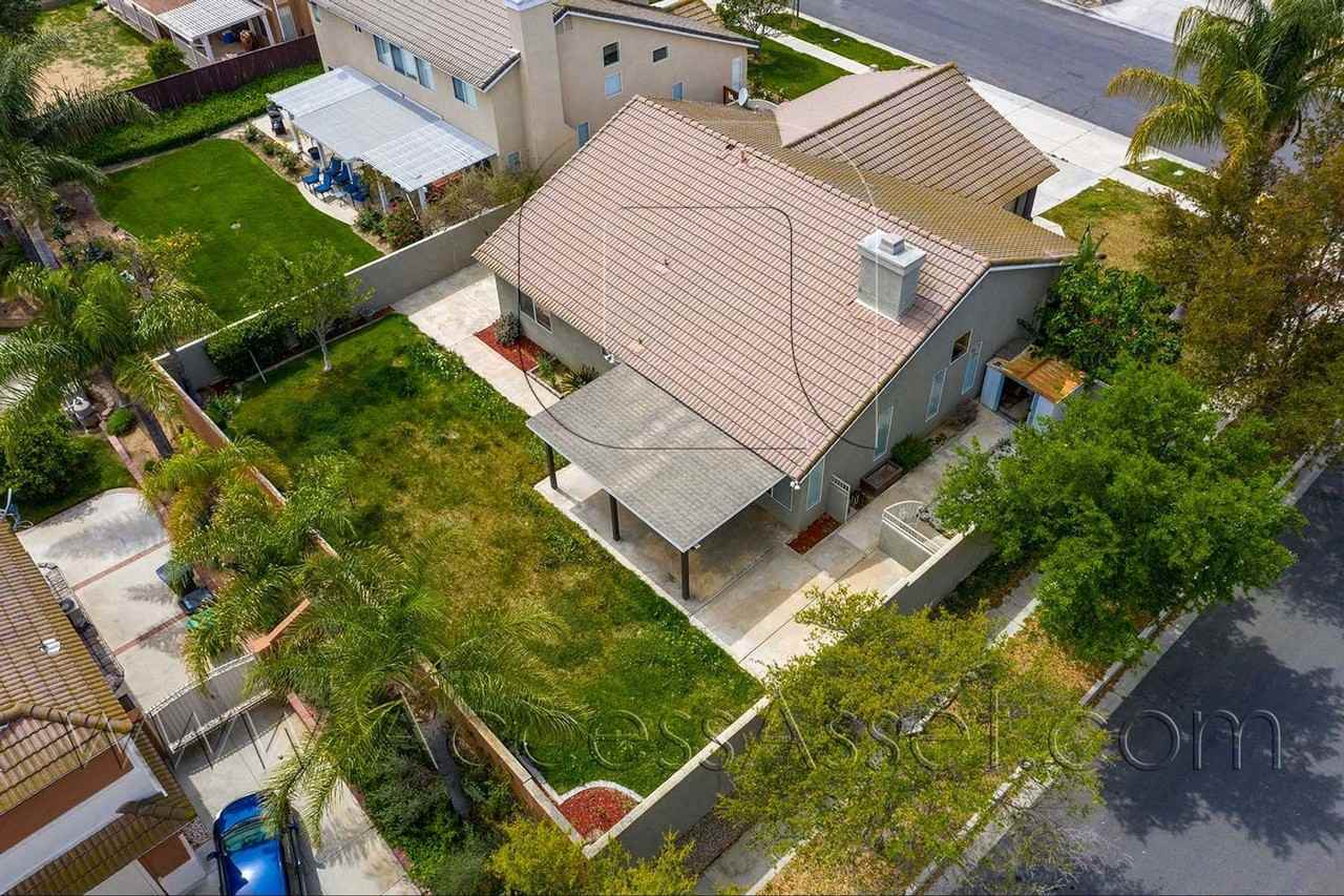 1287 Carriage Ln - Photo 6 of 40