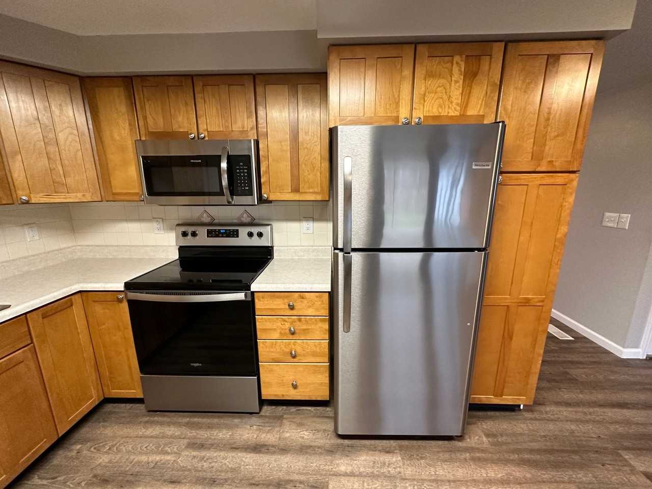 6650 Summerdale Dr - Photo 5 of 24