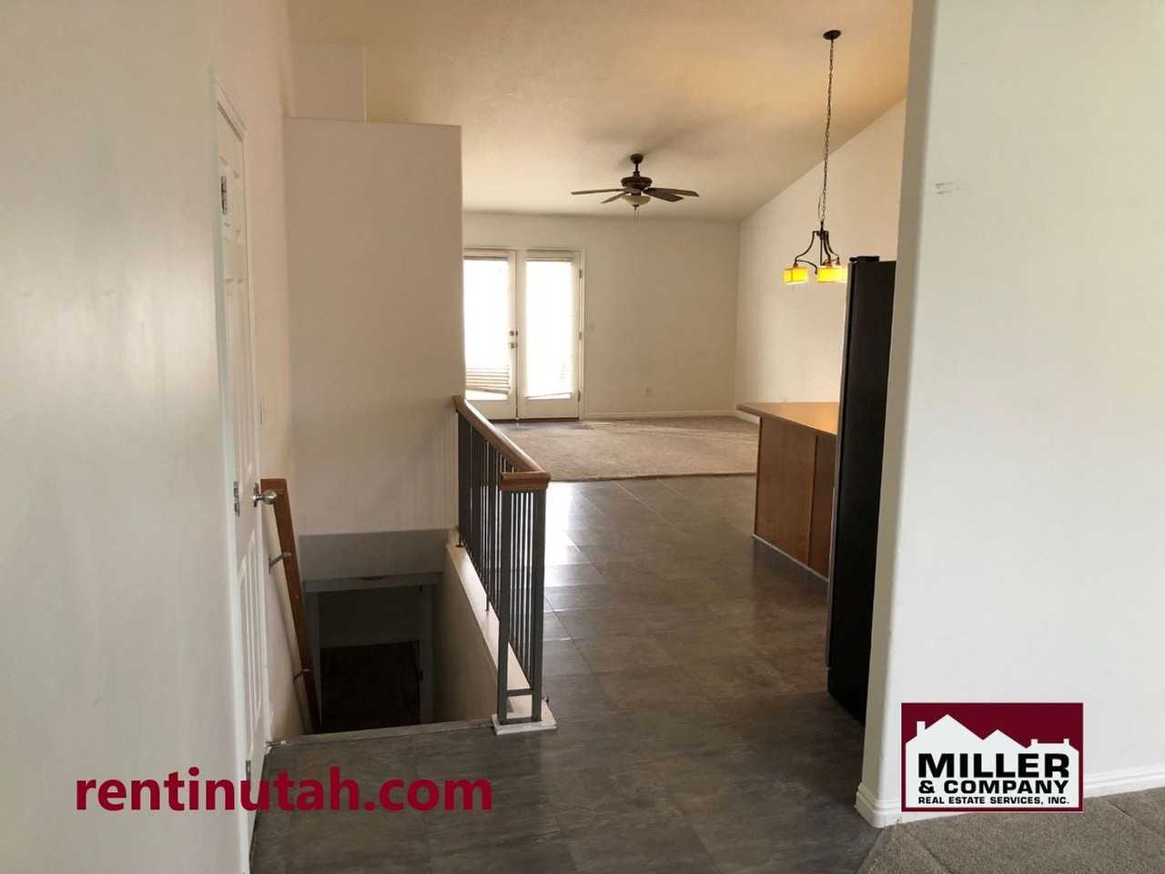 10716 S Pine Shadow Rd - Photo 5 of 6