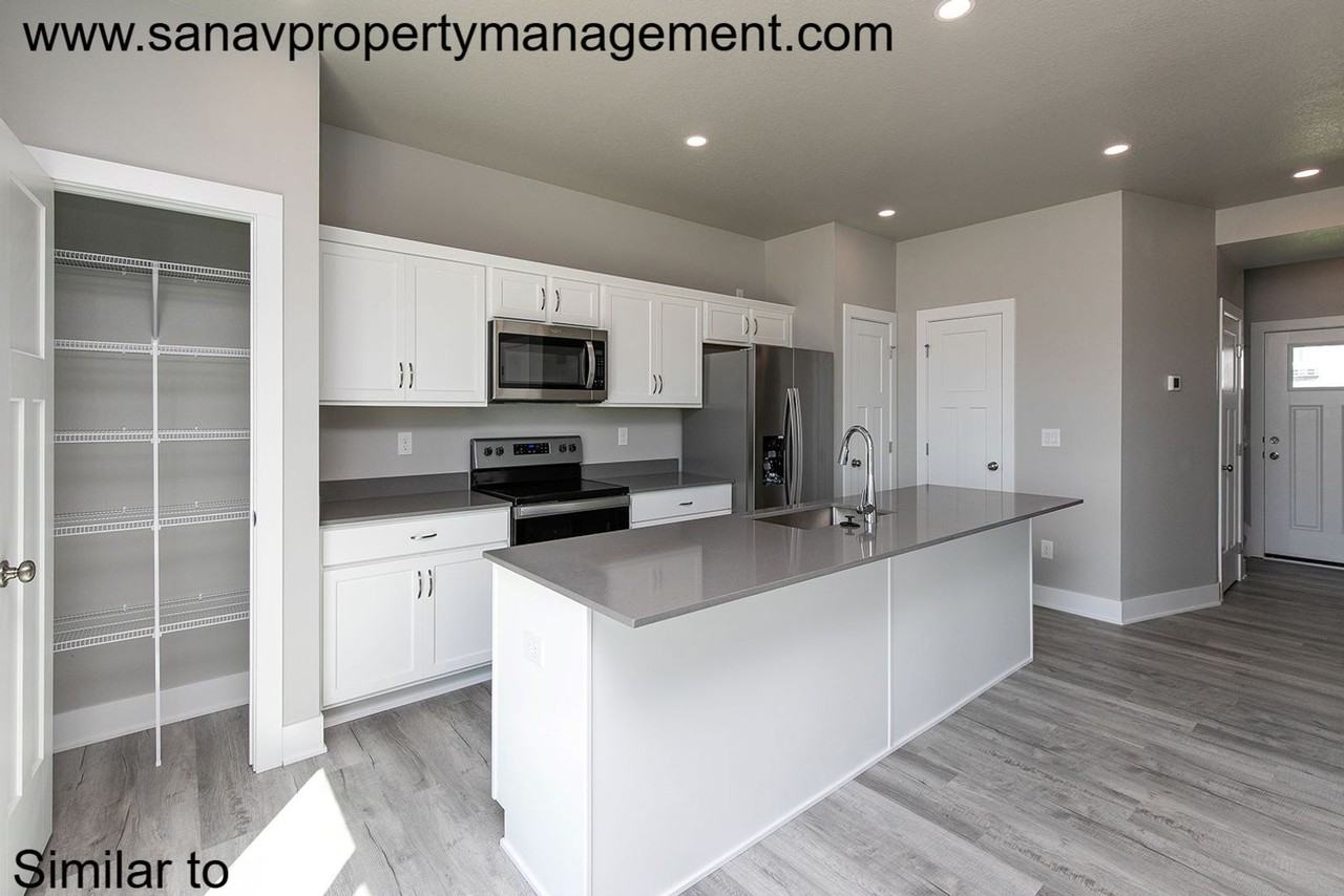 15118 Deerview Dr - Photo 2 of 25