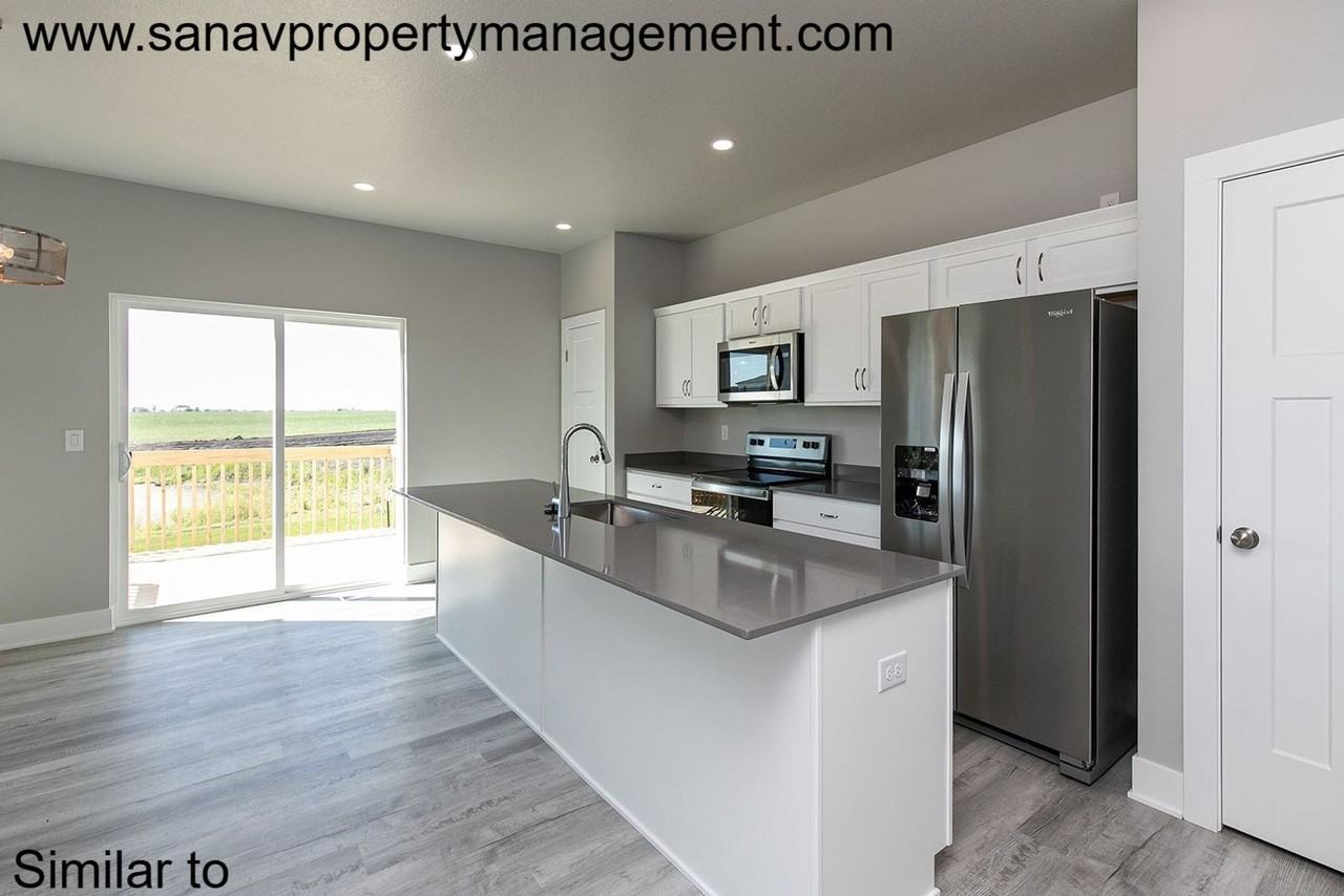 15118 Deerview Dr - Photo 5 of 25