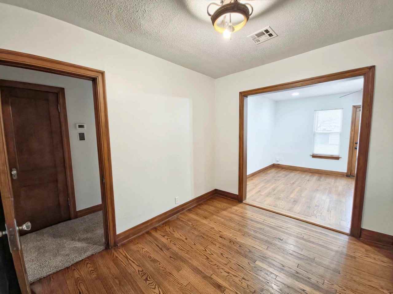 6806 Nw 45th St - Photo 7 of 31