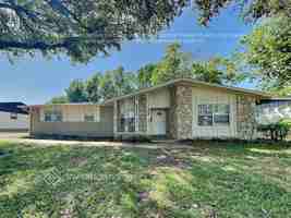 featured image of 721 Westover Dr