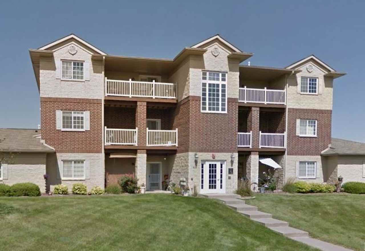 920 W Cherry St #10 - Photo 2 of 20