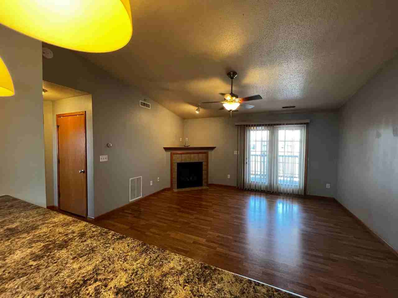 920 W Cherry St #10 - Photo 7 of 20