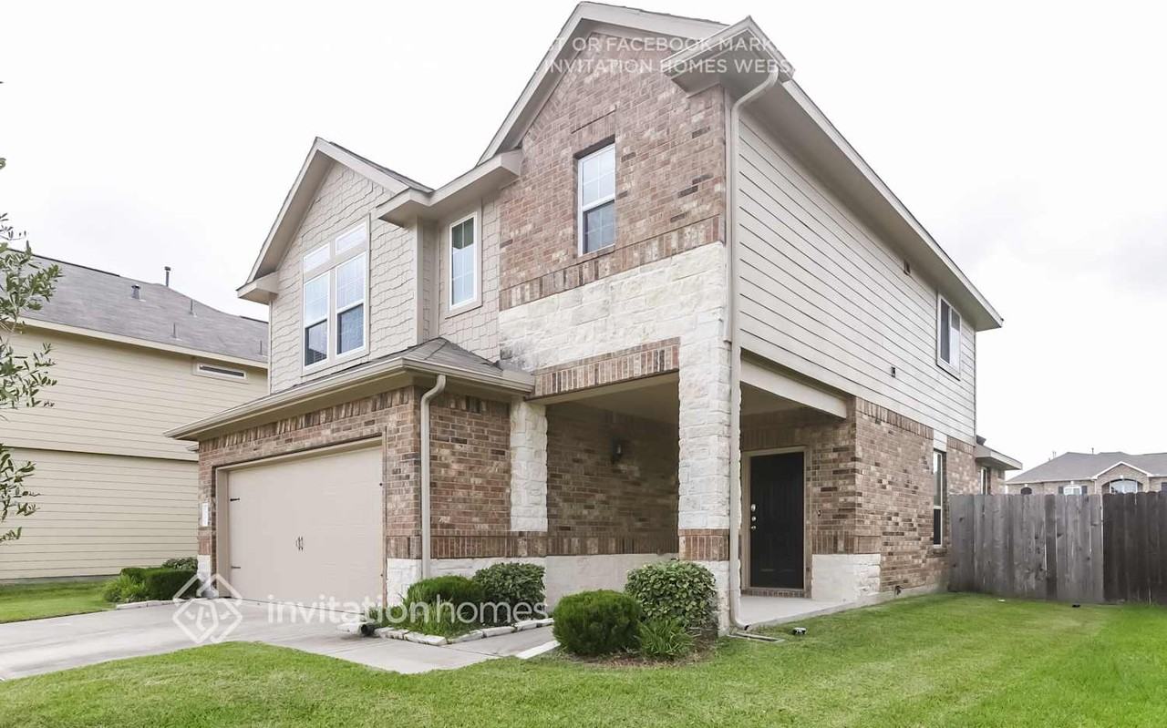 30823 Gardenia Trace Dr - Photo 3 of 21