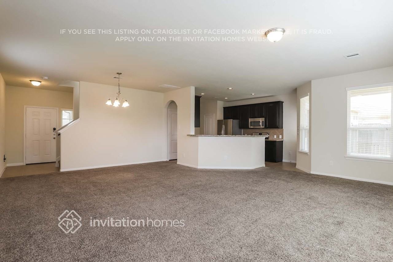 30823 Gardenia Trace Dr - Photo 6 of 21